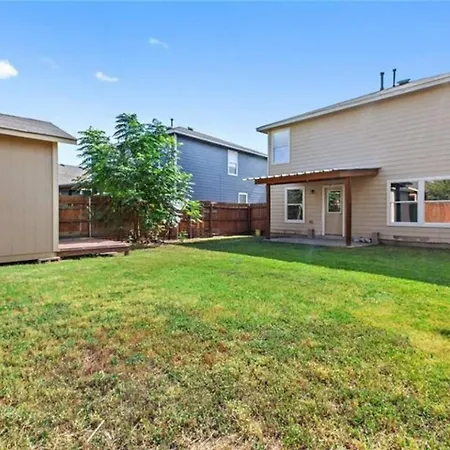 Cozy Home Near Downtown Austin And Airport Exterior photo