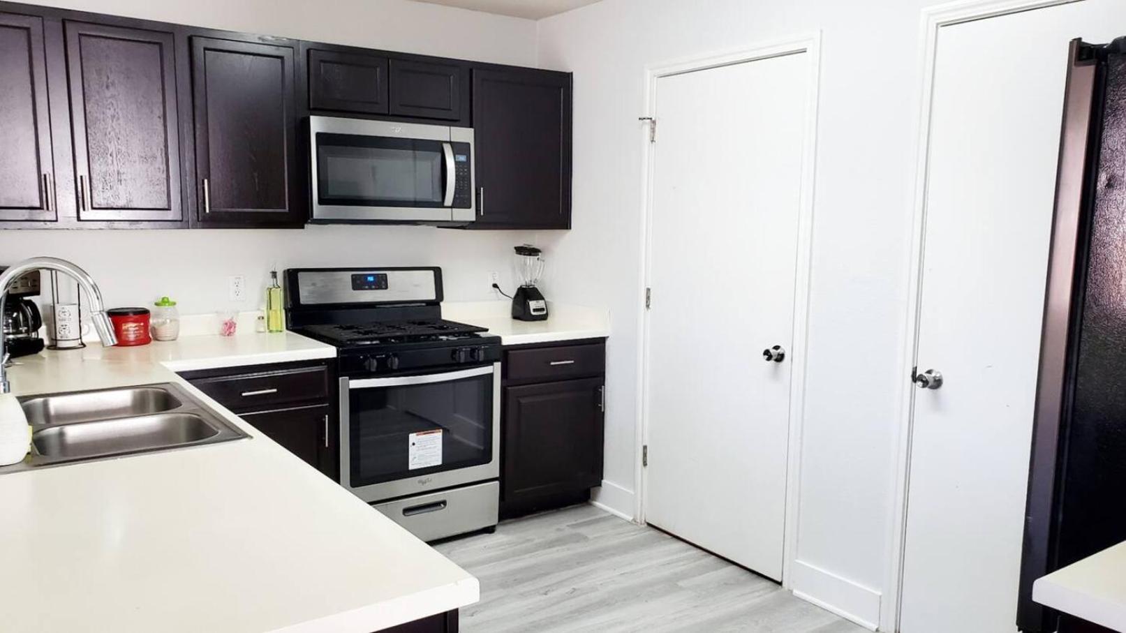 Cozy Near Downtown And Airport Ferienhaus Austin