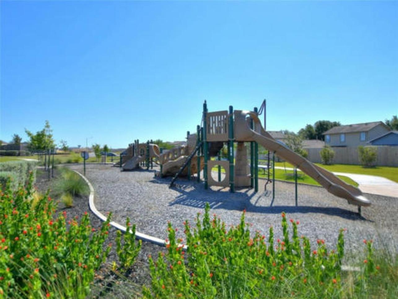 Cozy Near Downtown And Airport Holiday home *