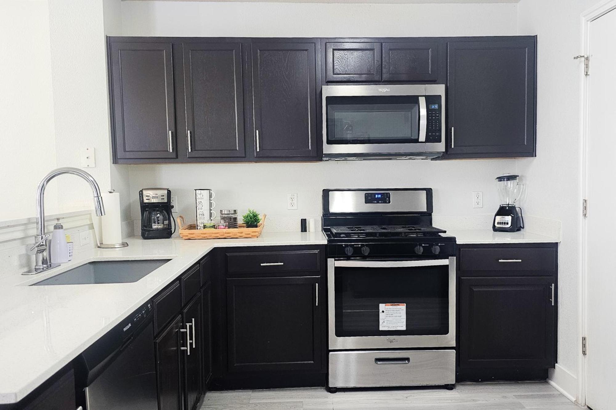 Сasa de vacaciones Cozy Near Downtown And Airport *